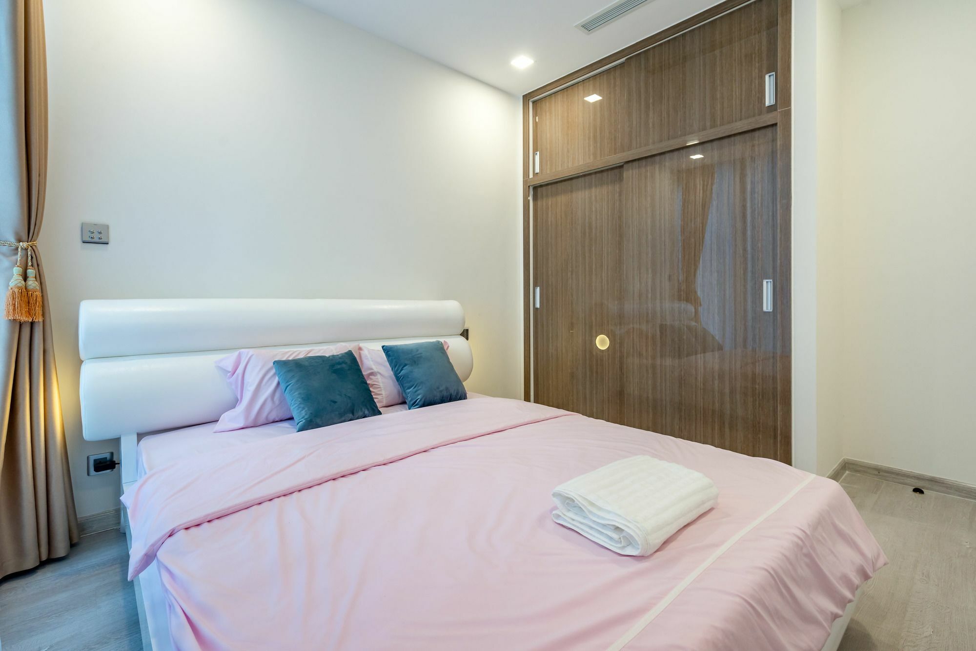 Urban House Premium Daire Ho Şi Min Dış mekan fotoğraf